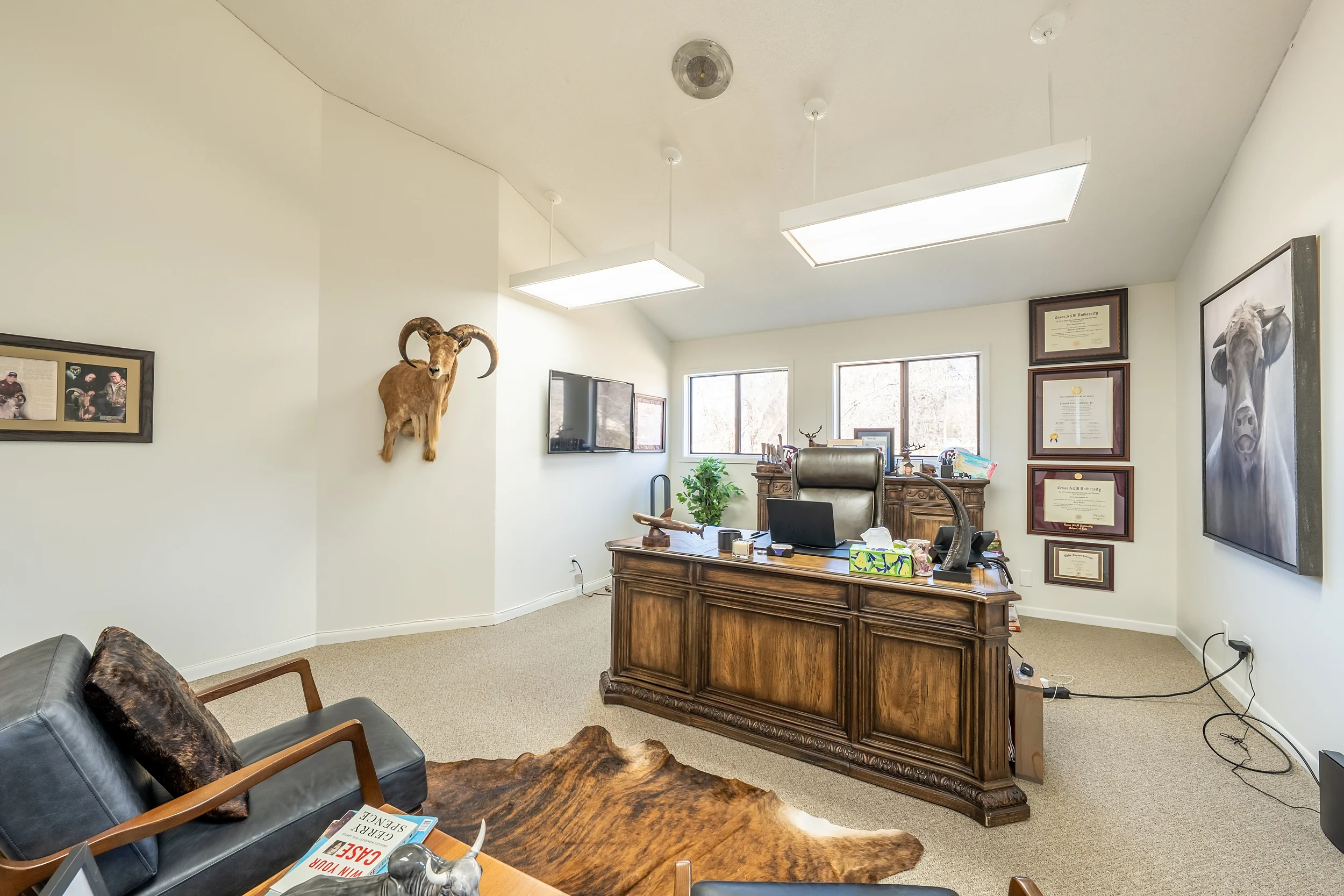 Updated restroom within the office property at 1515–1517 W. Southwest Loop 323.